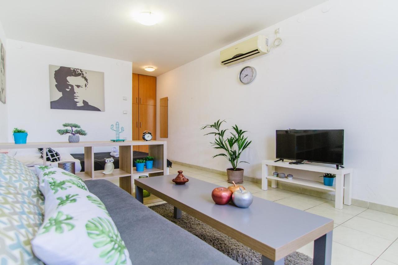 Carmel Market Apartments - By Comfort Zone Tlv Тель-Авив Экстерьер фото